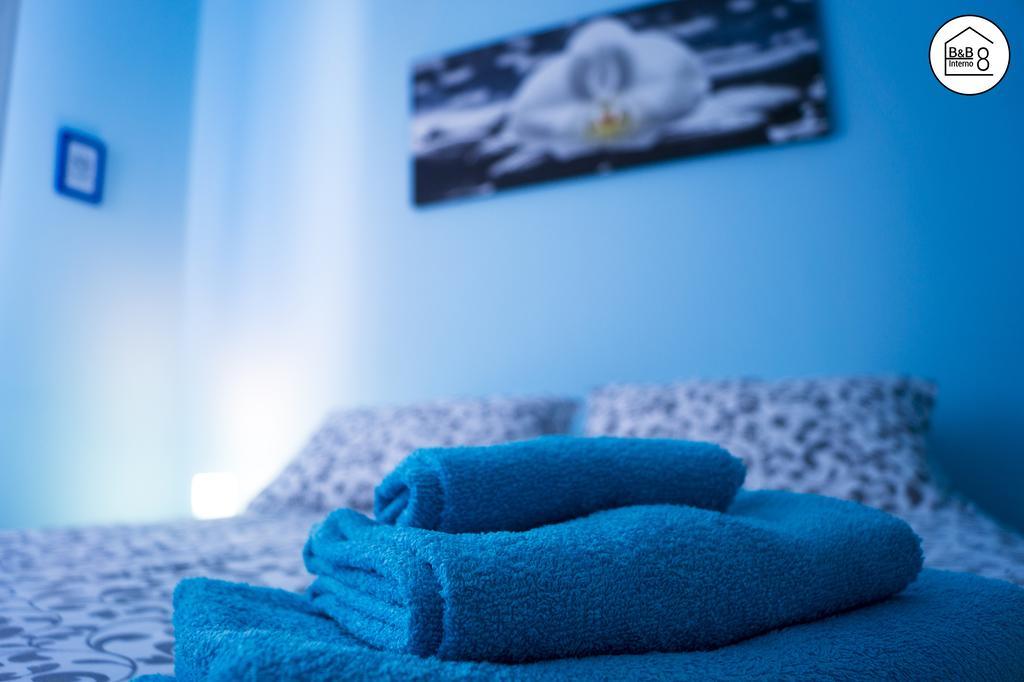 Interno 8